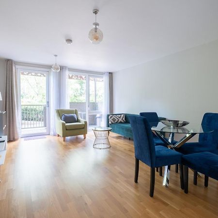 Brand New London Flat With Car Park Apartamento Exterior foto